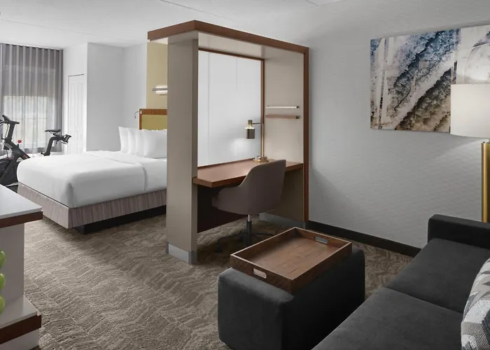 Springhill Southside Works Hotel