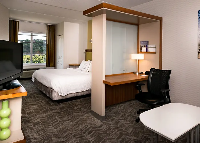 Hotel Springhill Southside Works 3*