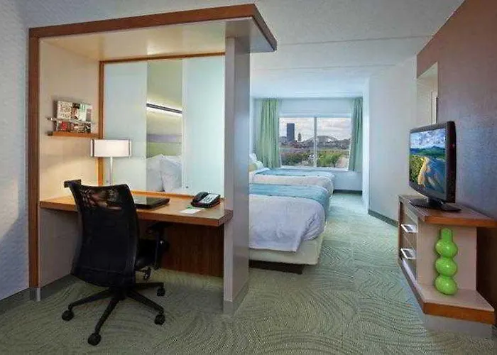 Springhill Southside Works Hotel